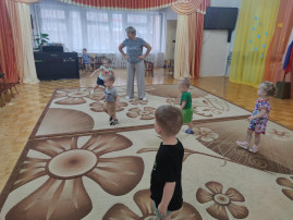 ЗНАКОМСТВО С МУЗЫКАЛЬНЫМ ЗАЛОМ ЗНАКОМСТВО С МУЗЫКАЛЬНЫМ ЗАЛОМ.