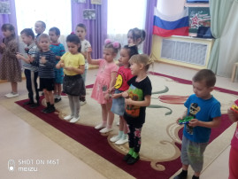 НУЖНА ЛИ МУЗЫКА В АРМИИ? НУЖНА ЛИ МУЗЫКА В АРМИИ?.
