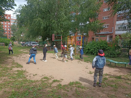 ДЕНЬ ЛЕТНИХ ПОДВИЖНЫХ ИГР ДЕНЬ ЛЕТНИХ ПОДВИЖНЫХ ИГР.