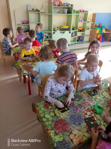 Лепка и пластилинография по теме "Космос" Лепка и пластилинография по теме "Космос".