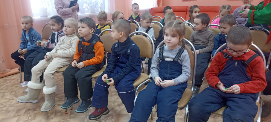 РАДУГА СКАЗОВ БАЖОВА РАДУГА СКАЗОВ БАЖОВА.