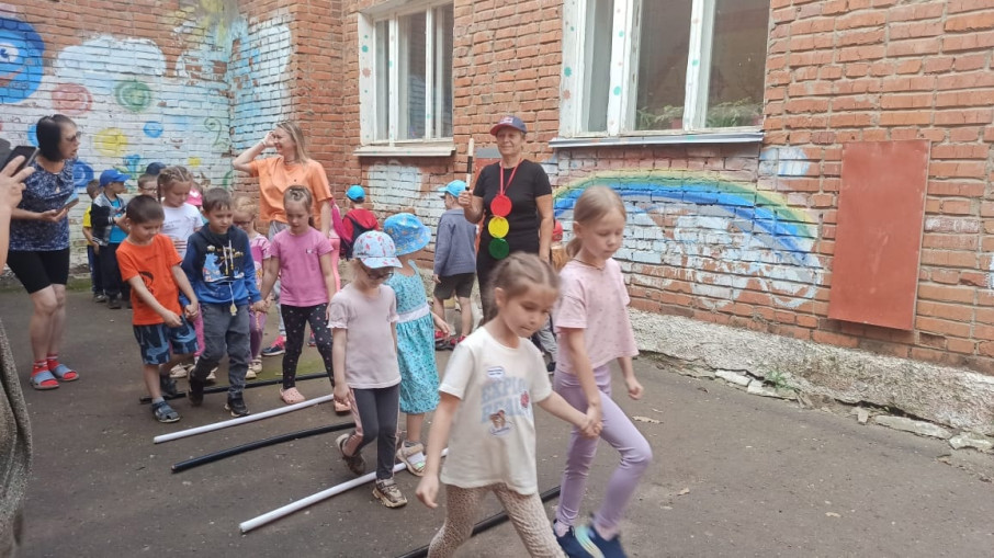 КРАСНЫЙ, ЖЕЛТЫЙ, ЗЕЛЕНЫЙ #соблюдаемПДДвп. КРАСНЫЙ, ЖЕЛТЫЙ, ЗЕЛЕНЫЙ #соблюдаемПДДвп.