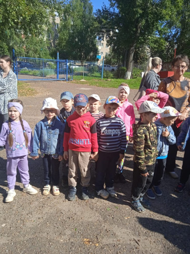 НА ЛИНЕЙКУ В ШКОЛУ НА ЛИНЕЙКУ В ШКОЛУ.